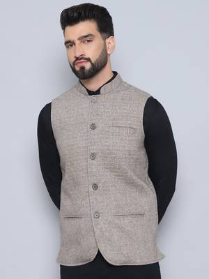 Nehru jacket with welt pockets 2