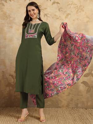 Women's Chanderi Embroidered Straight Kurta with Pant And Dupatta Set 1