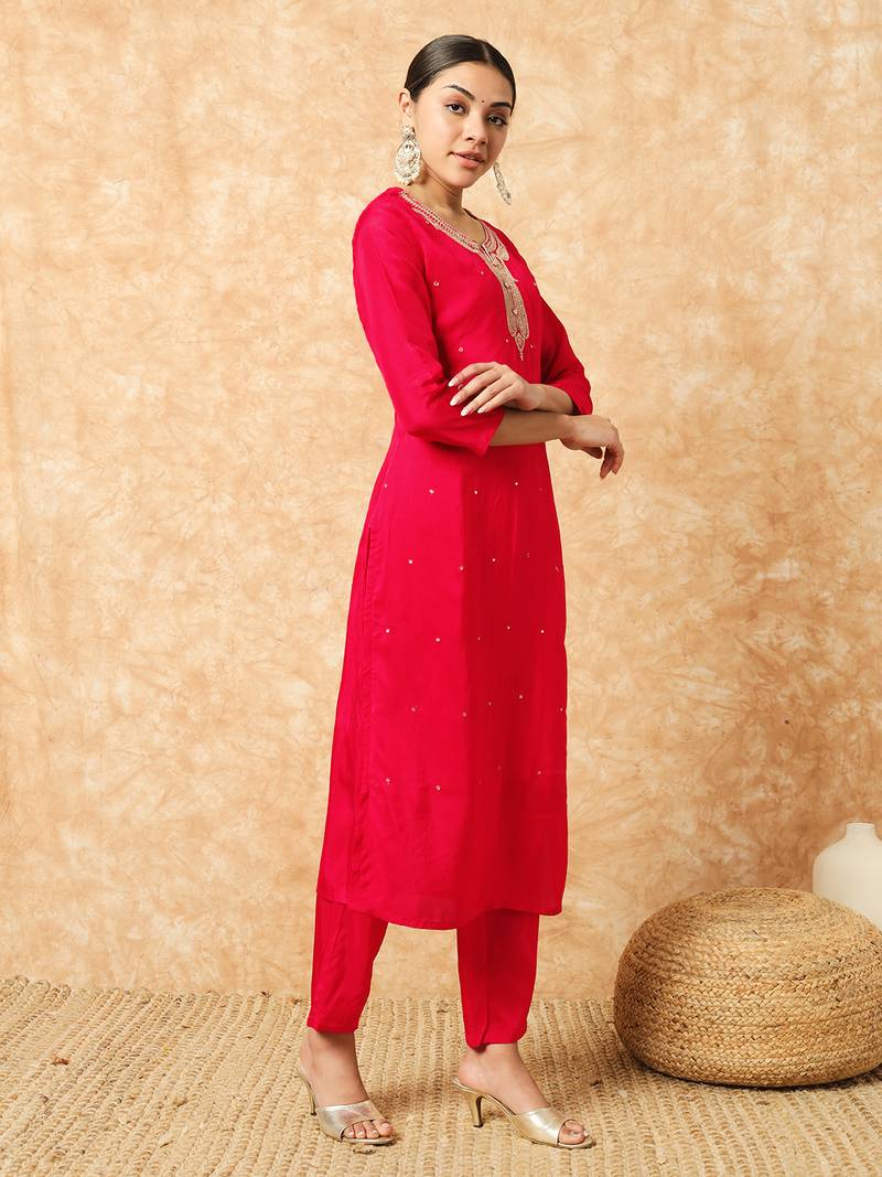 Women's Gajari Viscose Embroidered Straight Kurta with Pant And Dupatta Set 