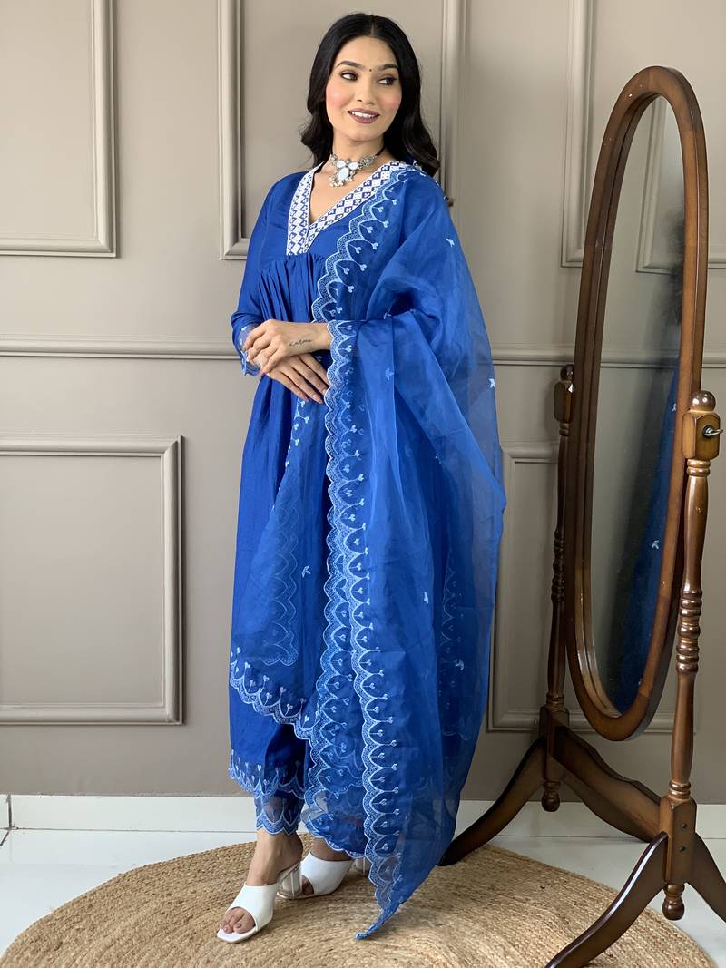 Women's Blue Silk Thread Work Straight Kurta with Pant And Dupatta Set 