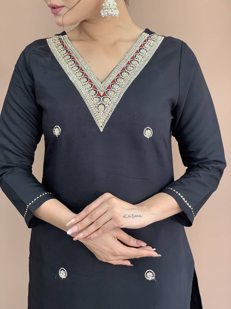 Women's Chanderi Viscose Embroidered Straight Kurta with Pant And Dupatta Set