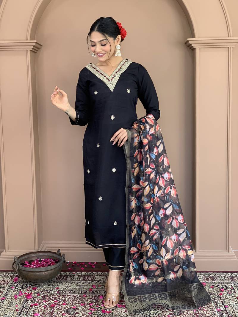 Women's Chanderi Viscose Embroidered Straight Kurta with Pant And Dupatta Set