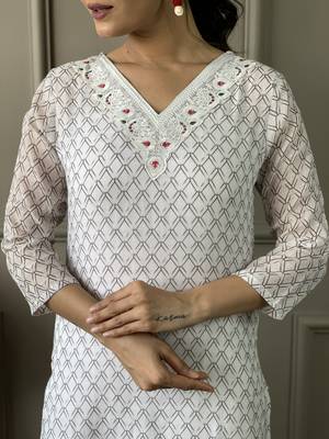 Women's Lenin Cotton Embroidered Straight Kurta with Pant And Dupatta Set 4