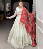 Trendmalls  Georgette Embroidery Offwhite Lehenga Choli with Digital Printed Pink Dupatta