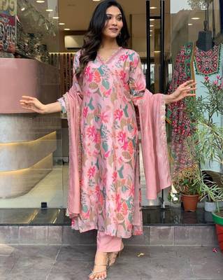Lavish pink floral with zari embroidery kurta set with floral dupatta for every occasions 5