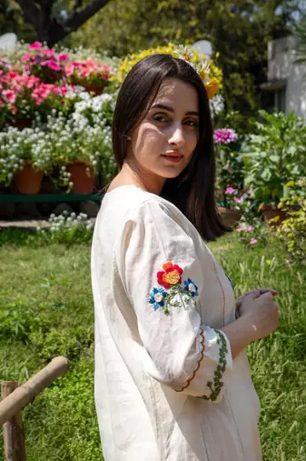 Off white embroidered cotton kurta and pant set