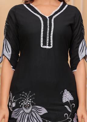 Black embroidered rayon kurta and pant set 3