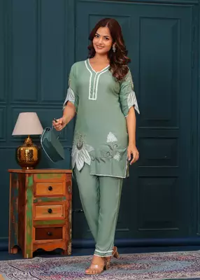 Cloudy green embroidered rayon kurta and pant set 4