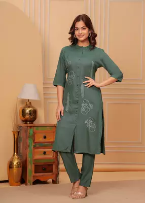 Dark green printed rayon kurta and pant set 4