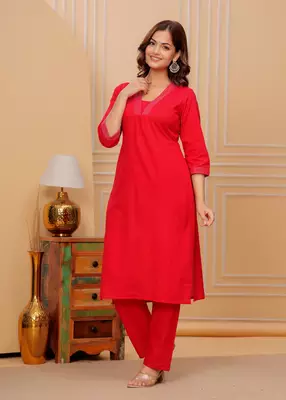 Red cotton slub kurta and pant set 3