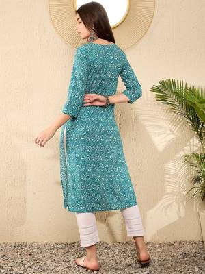 Women Teal color cotton thread work fancy kurta 3