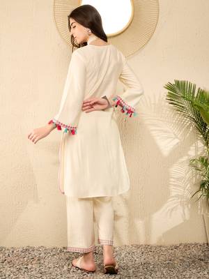Women Off white color viscose rayon mirror work fancy kurta and bottom set 4