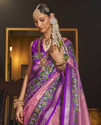 Elora pure sigma silk woven designed printed patola saree (light pink) 3