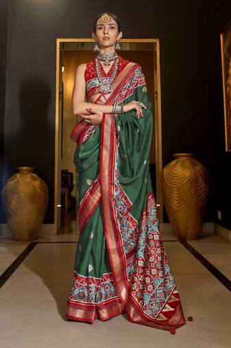 Elora pure sigma silk woven designed printed patola saree (dark green)