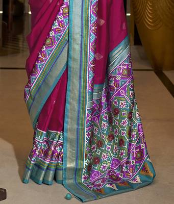 Elora pure sigma silk woven designed printed patola saree (dark pink) 4