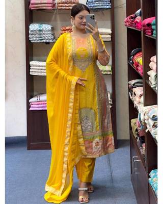 Satin silk digital print kurta pant with Nazneen dupatta sets 1
