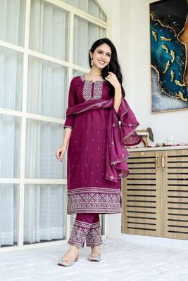 Burgundy cotton embriodery work straight kurti pant dupatta set 4