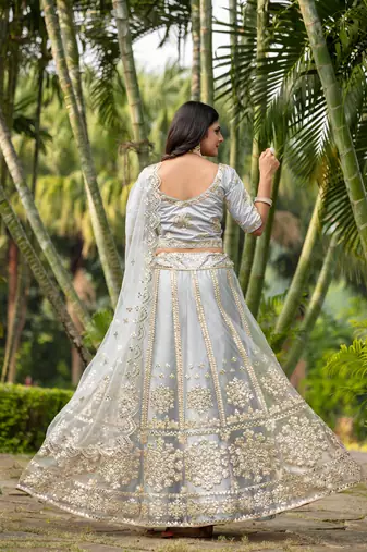 GLAMOROUS WOMEN'S GREY ZARI WITH PAPER MIRROR EMBROIDERED NET FABRIC LEHENGA CHOLI