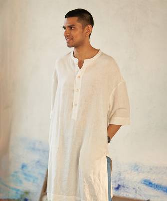 White textured cotton crushed ice kurta with jogger 3