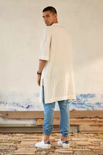 White textured cotton crushed ice kurta with jogger