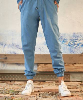 White textured cotton crushed ice kurta with jogger 5