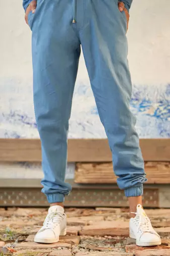 White textured cotton crushed ice kurta with jogger