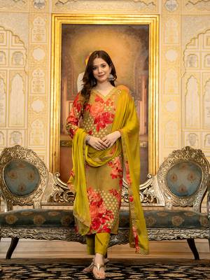 Green color silk blend printed work fancy kurta bottom and dupatta set 5