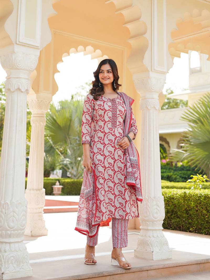 Women Red color cotton blend printed work fancy kurta bottom and dupatta set
