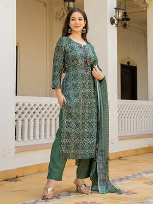 Green color cotton blend printed work fancy kurta bottom and dupatta set 3