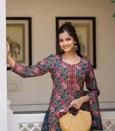 Women Green color cotton blend printed work fancy kurta bottom and dupatta set