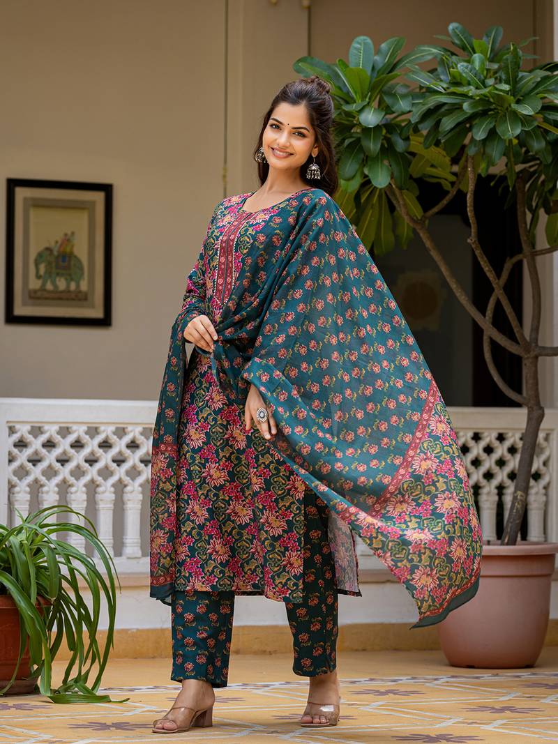 Women Green color cotton blend printed work fancy kurta bottom and dupatta set