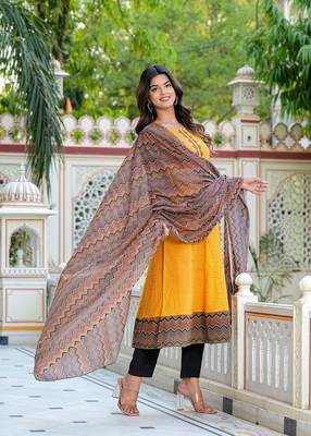  women's cotton geometric print anarkali kurta with dupatta set (mustard) 1