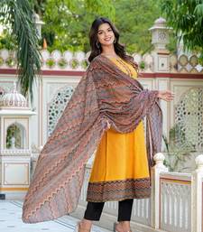  women's cotton geometric print anarkali kurta with dupatta set (mustard)