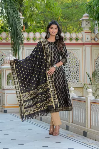  women's cotton gold print anarkali kurta with dupatta set (black)