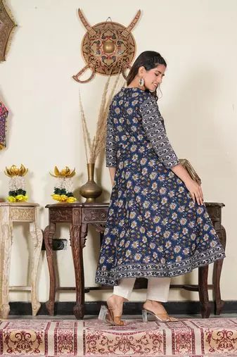  women's blue floral printed anarkali kurti (blue)