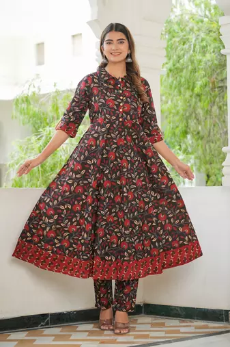  women's floral printed anarkali kurta with pants & dupatta set (black)