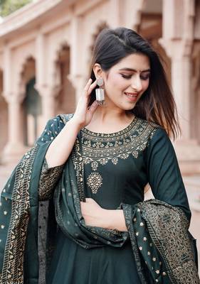 Green gold printed anarkali kurta with dupatta set 4