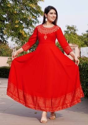 Red gold printed anarkali kurta with dupatta set 4