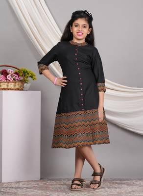 kids rayon & cotton zig-zag printed a-line kurta (black) 1