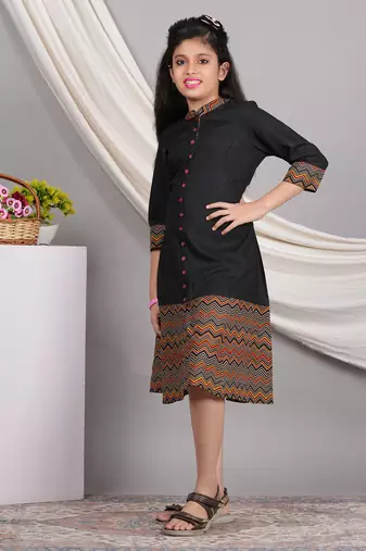  kids rayon & cotton zig-zag printed a-line kurta (black)