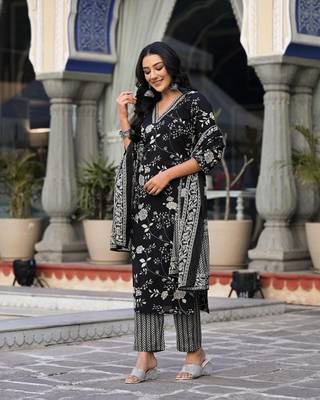 Black Floral Print Indian Straight Salwar Kameez Kurti Pant Dupatta Set for Women 2