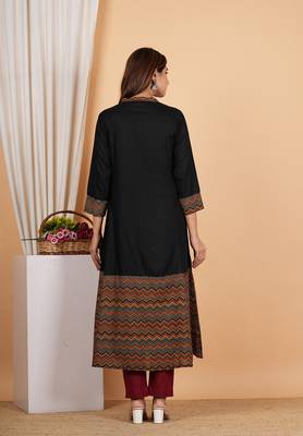  women's rayon zig-zag printed regular fitted black a-line kurta with zig-zag printed dupatta 3