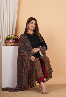  women's rayon zig-zag printed regular fitted black a-line kurta with zig-zag printed dupatta 4