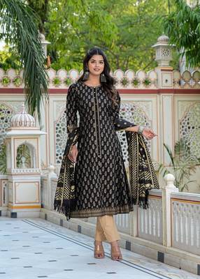  women's cotton gold print anarkali kurta with dupatta set (black) 1