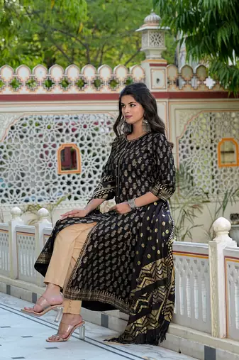  women's cotton gold print anarkali kurta with dupatta set (black)