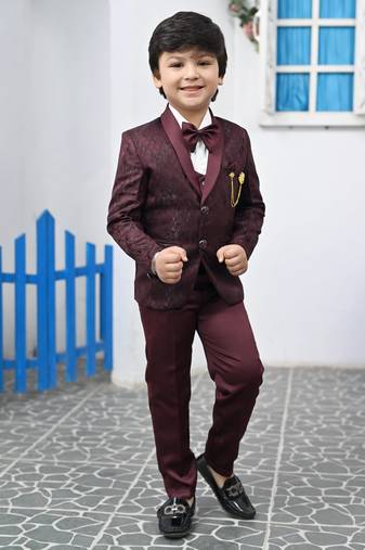 Boys full sleeves 5 piece jacquard coat suit set with bow tie - maroon
