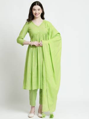 Vyom tara women   s parrot green cotton lurex kurta and pant set: chic & comfortable 1
