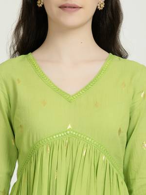 Vyom tara women   s parrot green cotton lurex kurta and pant set: chic & comfortable 4