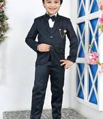 Boys full sleeves 5 piece jacquard coat suit set with bow tie - navy blue