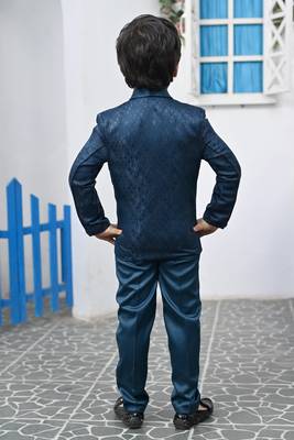 Boys full sleeves 5 piece jacquard coat suit set with bow tie - royal blue 3